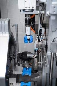 The new Optima Smart Moduline sets new standards in the mid-range performance segment for cosmetics applications and will be on display for the first time at Interpack. This shows a closing module that can be flexibly equipped with format parts from a 3D printer Photo Optima